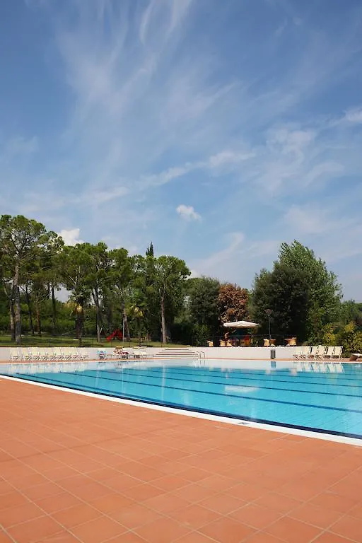 Gardazzurro Aparthotel Padenghe sul Garda 3*,