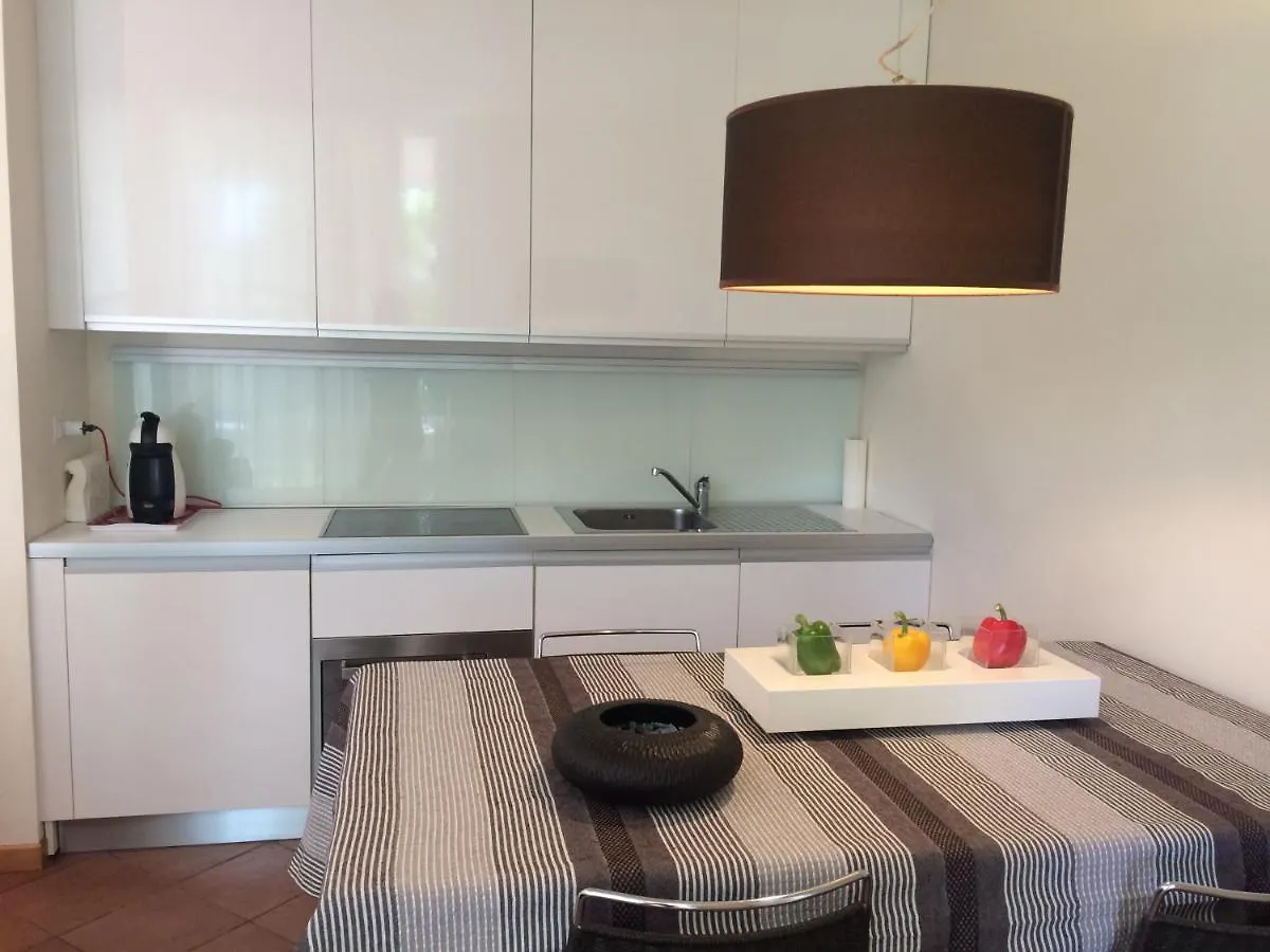 ***  Gardazzurro Aparthotel Padenghe sul Garda Itália